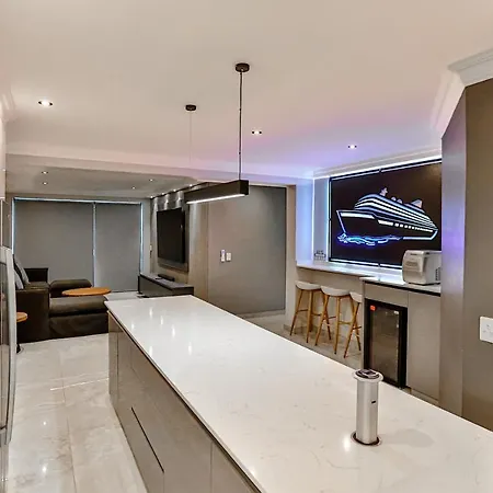 Chakas Terrace 7 - Luxurious Beach House Ballito Exterior photo